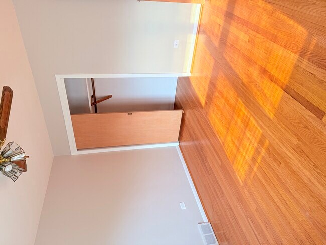 Foto del edificio - 7518 Keeler Ave