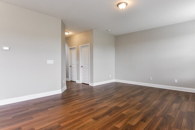 Foto del edificio - 58 Knoll Ct