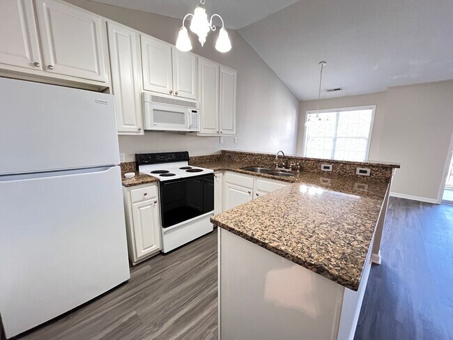 Foto del edificio - ONE MONTH FREE with an sixteen-month lease. Two Bedroom Condo for Lease at Bay Meadows! Near CCU!
