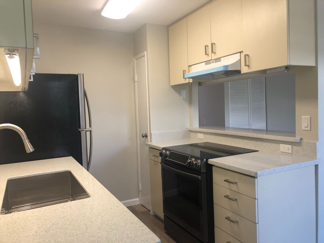 Primary Photo - FULLY RENOVATED TOP OF THE HILL