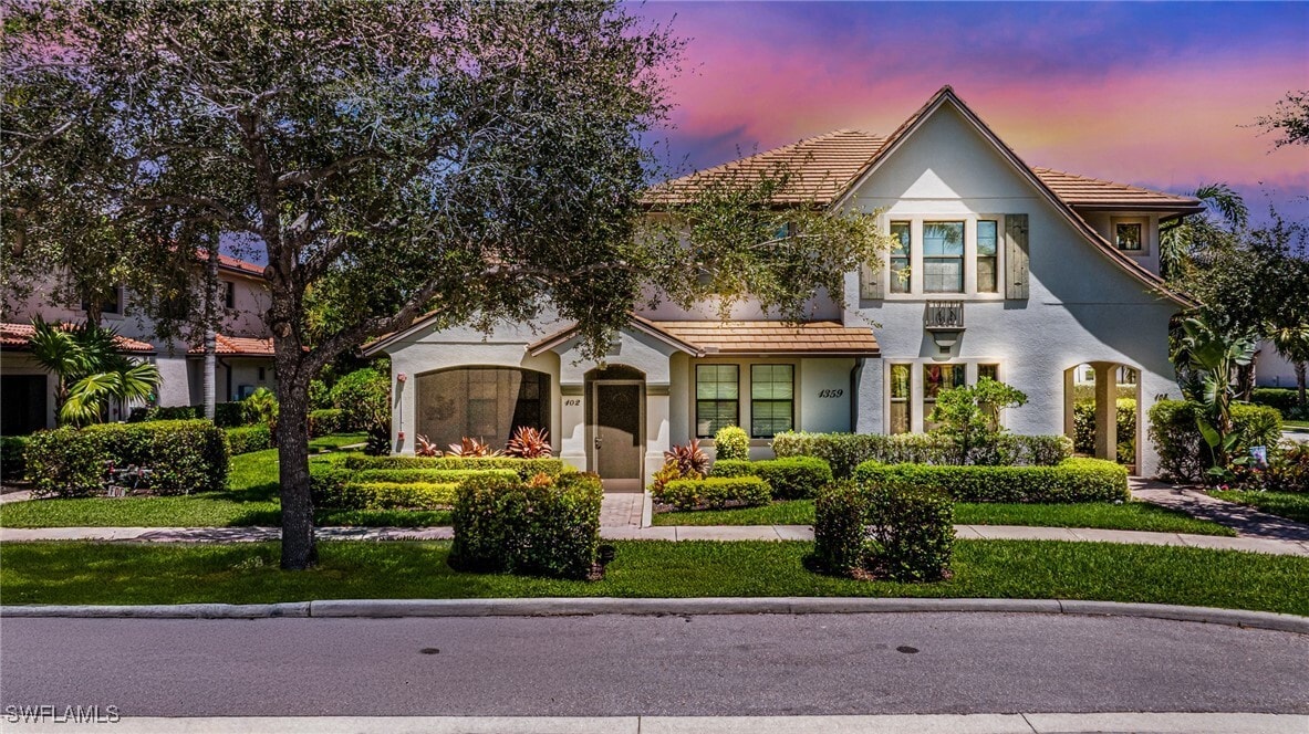 Foto principal - 1359 Artesia Dr E