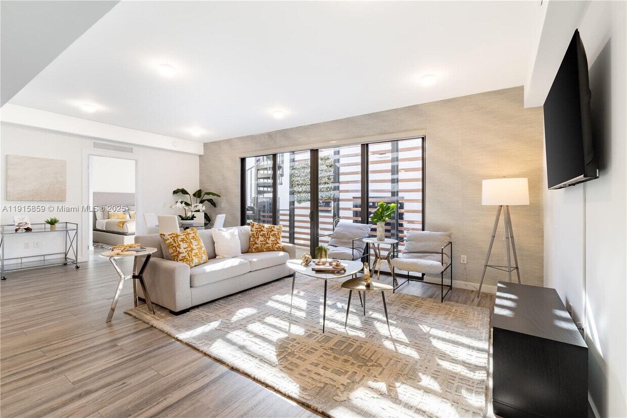 Foto principal - 2955 Bird Ave