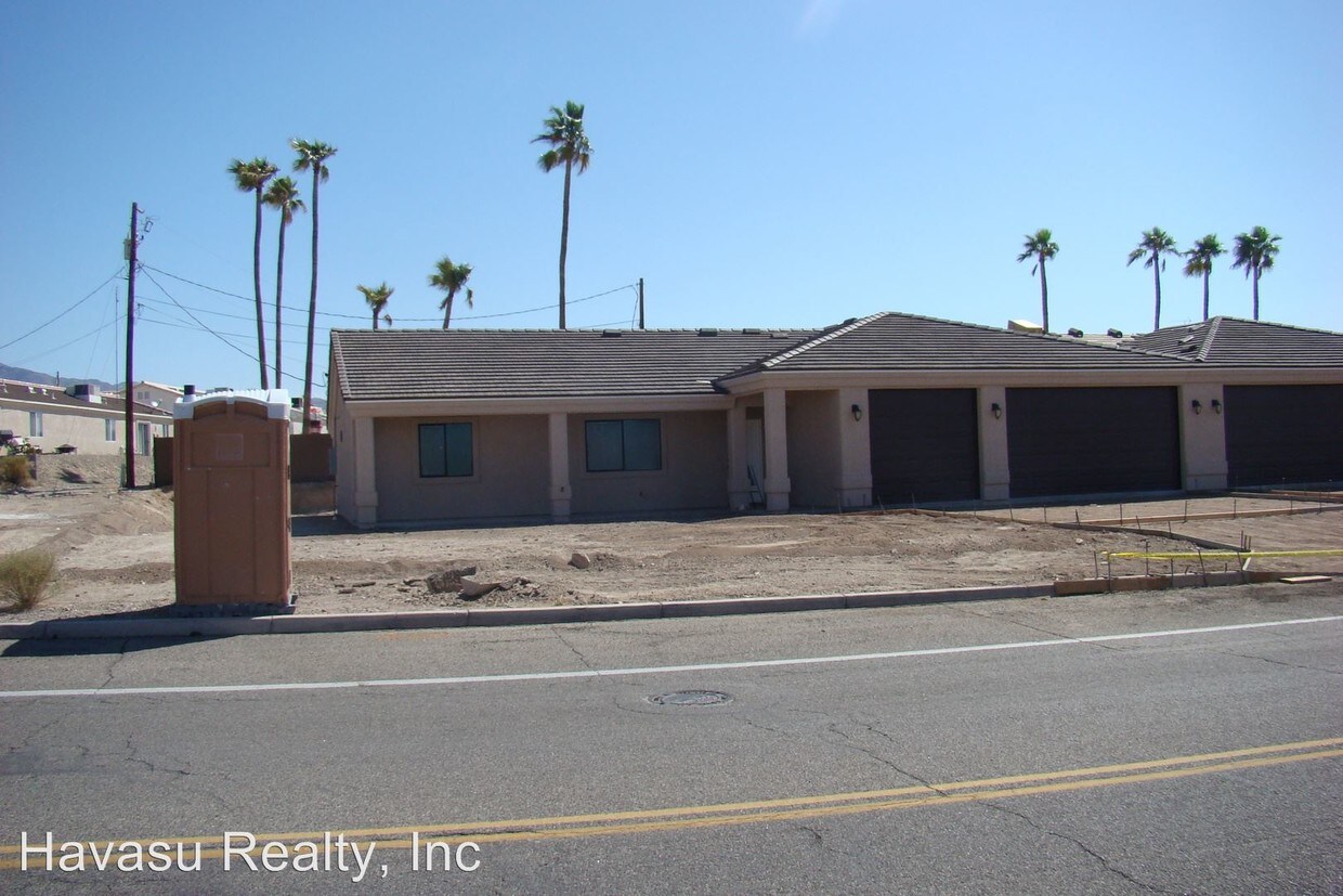 Building Photo - 1110 Thunderbolt Ave