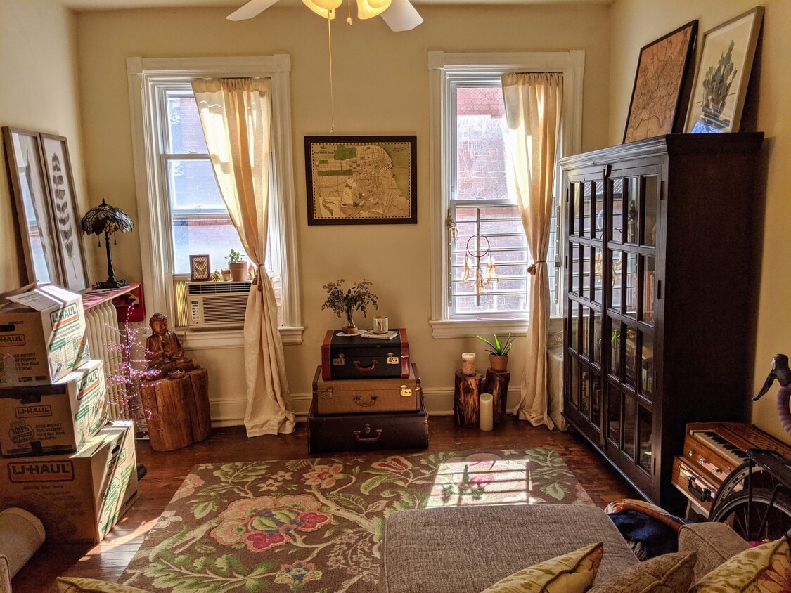 Primary Photo - 1103 C St SE
