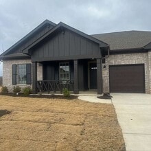 Building Photo - 103 Clift Crk Dr