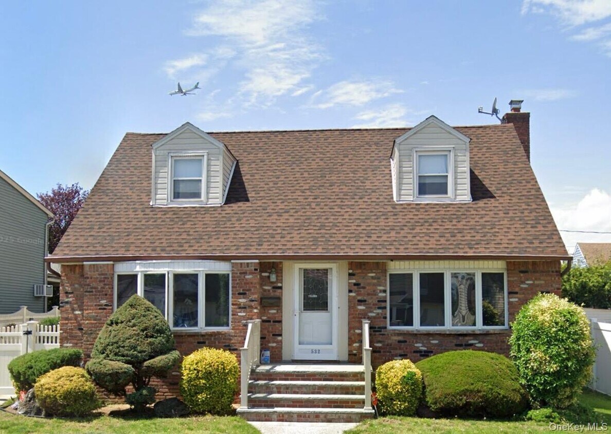 Primary Photo - 532 Fowler Ave
