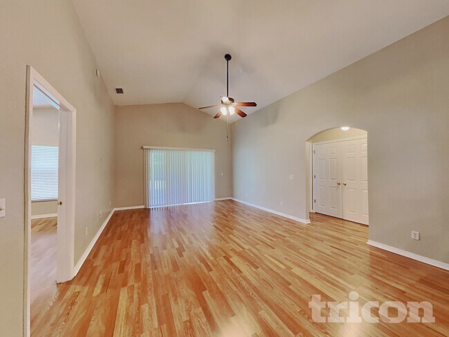 Foto del edificio - 3111 Buckeye Point Dr