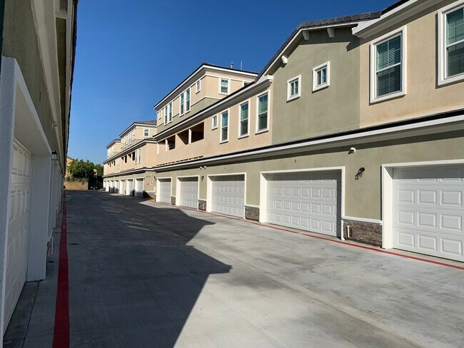Building Photo - 20731 Elaine Ave