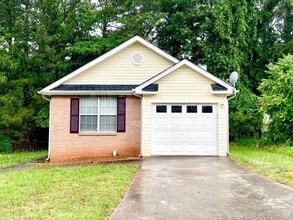 Building Photo - 132 Samanthas Way