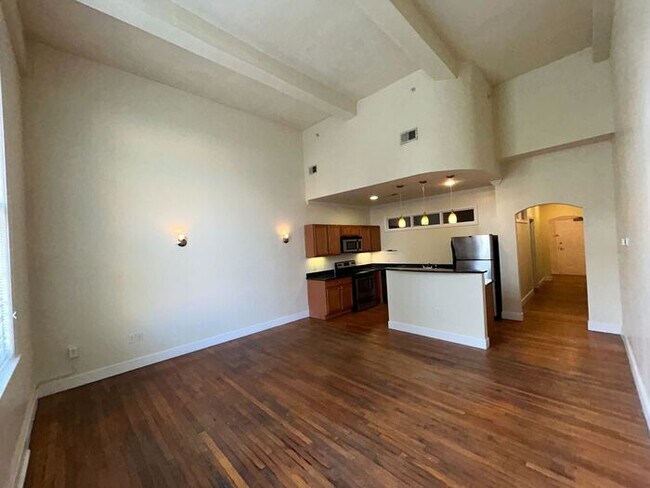 Foto del edificio - 525 E Grace St