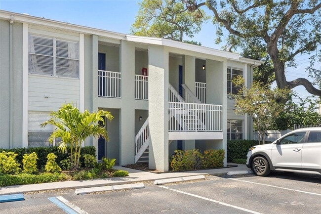 Building - 5440 S Macdill Ave