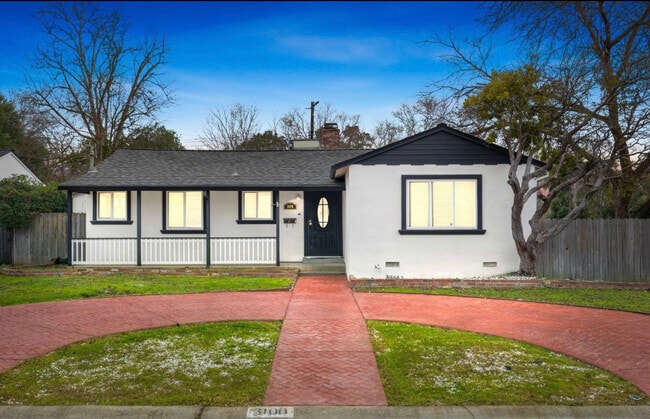 Photo - 3100 Leatha Way House