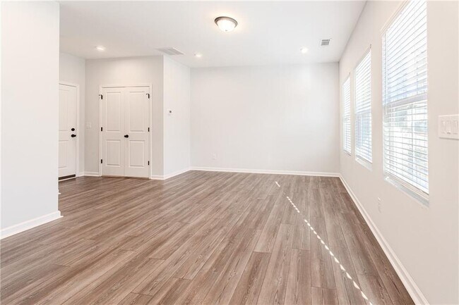 Building Photo - 1276 May Elm Ln