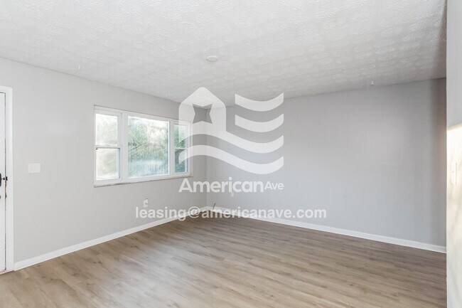 Foto del edificio - 3075 Percy Ave