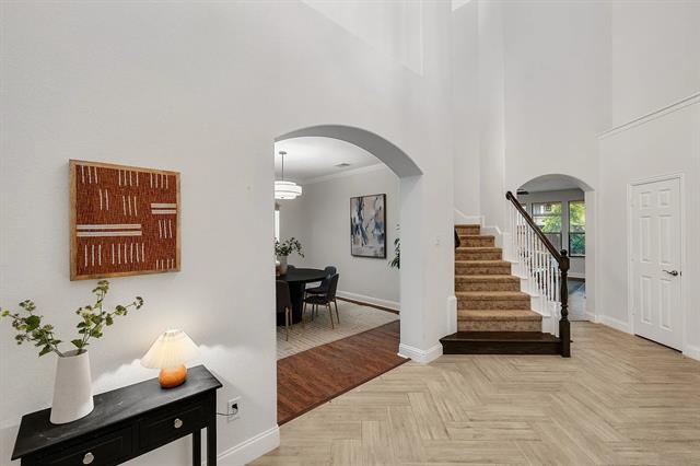 Foto del edificio - 1321 Millers Creek Dr