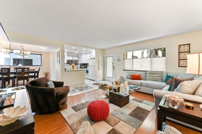 Building Photo - 15217 Lakes of Delray Blvd