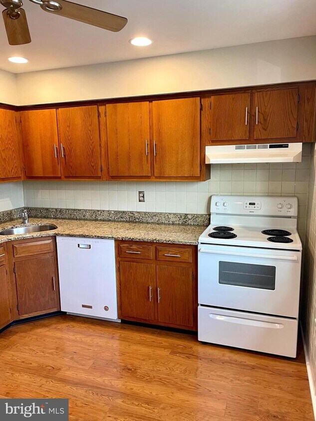 Foto principal - 1004 Silver Ct