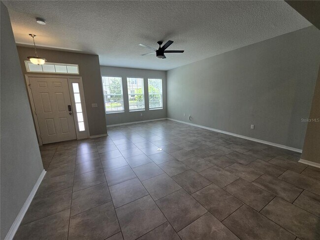 Foto del edificio - 5707 Cypress Hill Rd