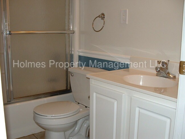 Building Photo - 410 Sir Keegan Way