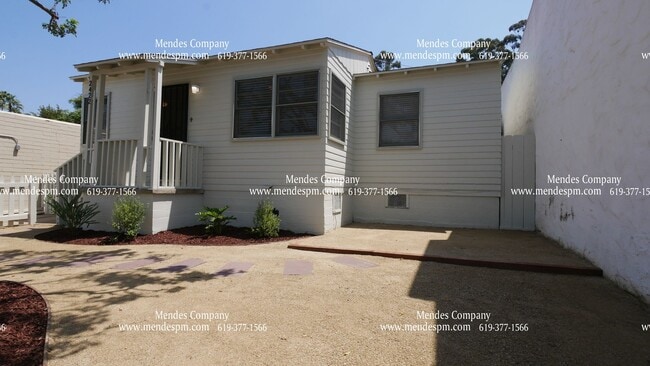 Building Photo - Charming 2-Bed/1-Bath Home nestled in The ...