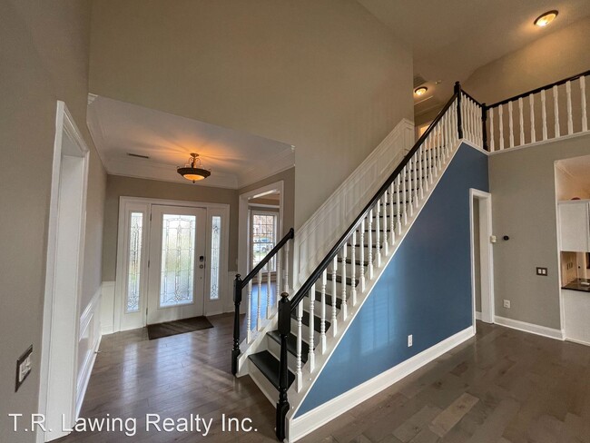 Building Photo - 7706 Epping Forest Dr