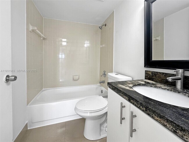 Foto del edificio - 7000 NW 179th St