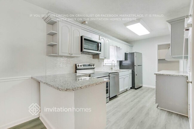 Foto del edificio - 7280 Hollyhock Dr