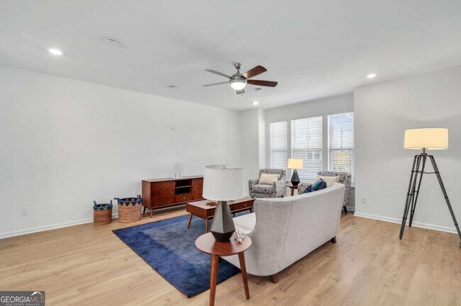 Building Photo - 1437 Halstead Pl