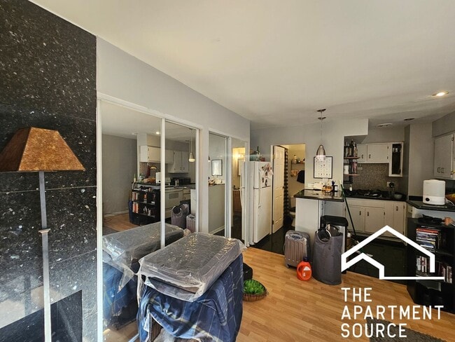 Foto del edificio - 744 W Gordon Ter