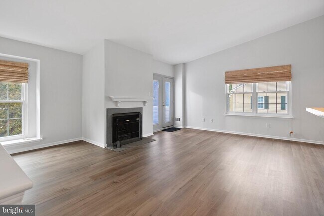 Foto del edificio - 21 Meadow Ln