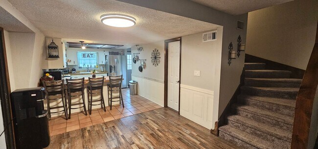 Foto del edificio - 4 Bedroom Cabin Style Rental in Port ST John