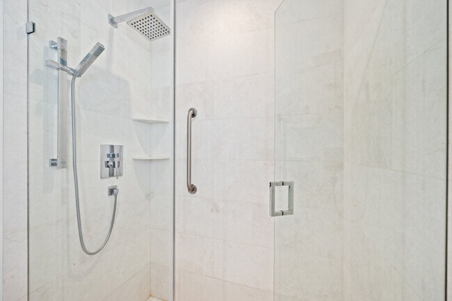 Building Photo - 36 Phoenetia Ave