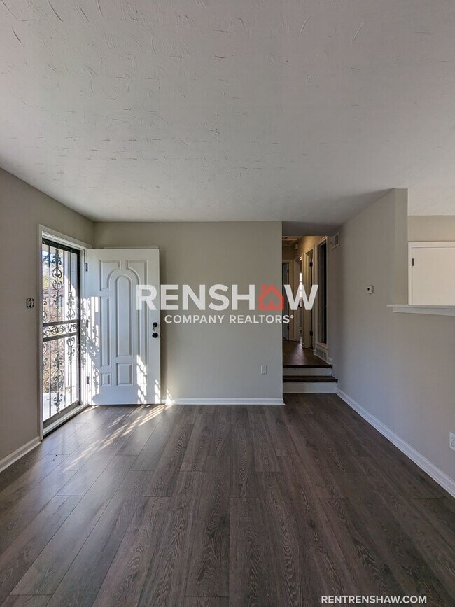 Foto del edificio - Quiet neighborhood- 3 Bed / 1 Bath - Move ...