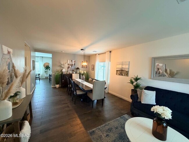 Foto del edificio - 9033 W Birchover Dr