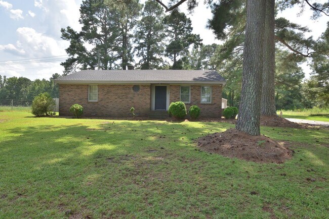 Building Photo - 9906 Red Oak Blvd