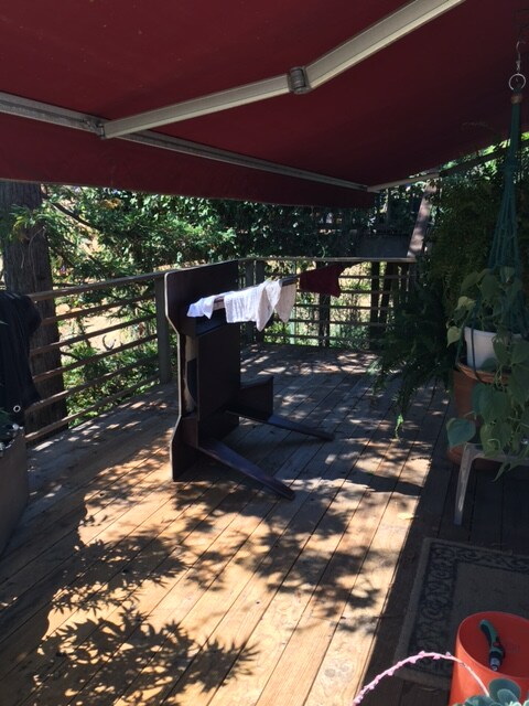 Foto del edificio - 52 Longwood Dr