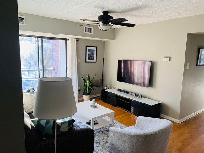 Foto del edificio - 322 Washington Pl