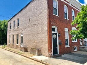 Building Photo - 9 W Randall St