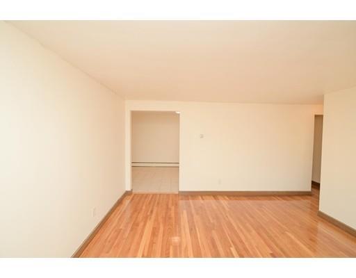 Building Photo - 17-19 Crossman St