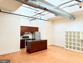 Building Photo - 431 Fairmount Ave