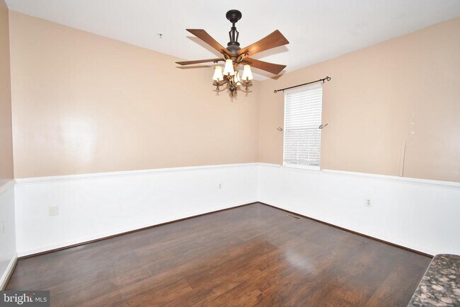 Building Photo - 1320 Sorrell Ct