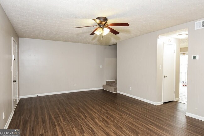 Building Photo - 417 Northdale Ct