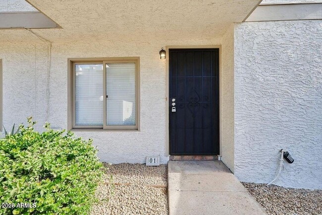 Building Photo - 1402 E Osborn Rd