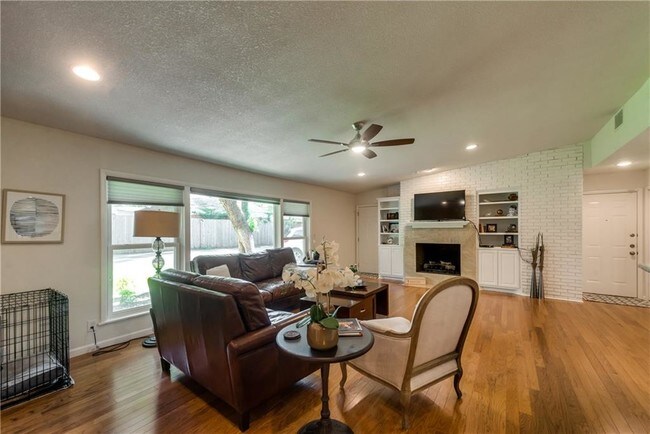 Building Photo - 3224 Preston Hollow Rd