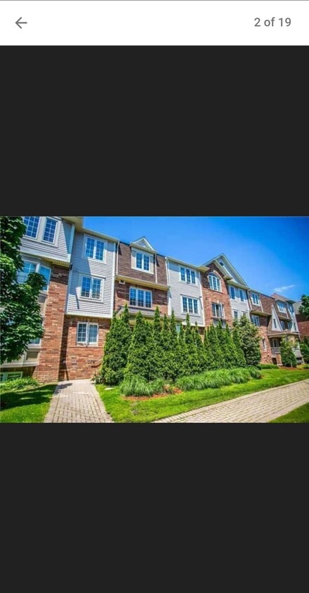 Photo du bâtiment - 784 Neighbourhood Cir