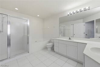 Building Photo - 15190 Royal Windsor Ln