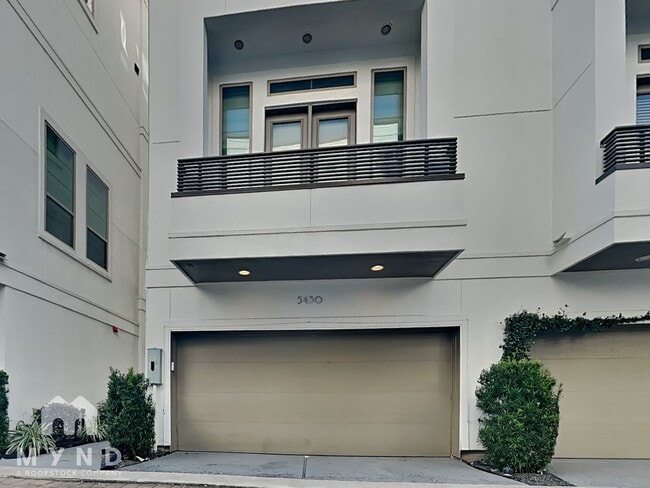 Building Photo - 5430 Cornish St