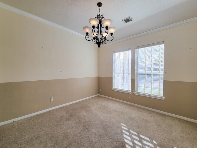 Foto del edificio - 13935 Charterhouse Way