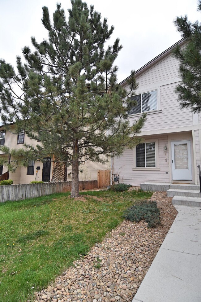 Foto del edificio - 4720 S Bannock St