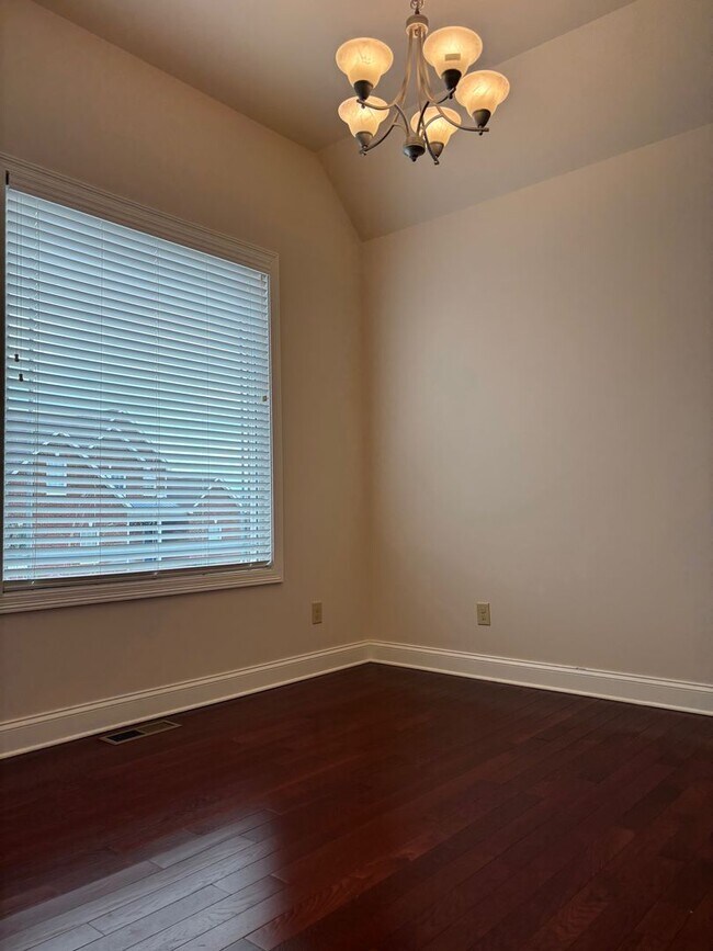 Foto del edificio - Maryville City 37801 - 4 bedroom, 2 bath h...